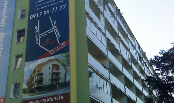 Zateplenie balkónových ostení na Fibichovej ulici v Košiciach.