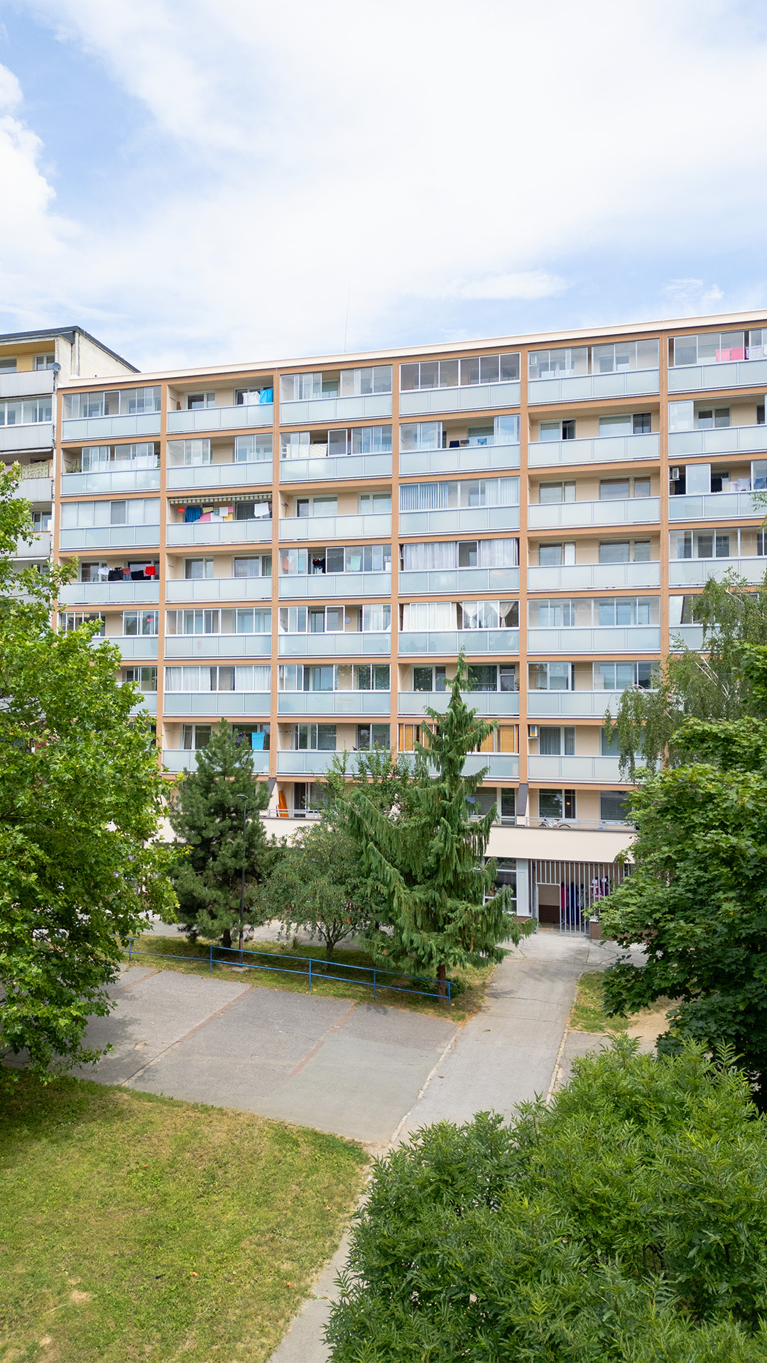 Komplexná obnova bytového domu Zombova 5, 7